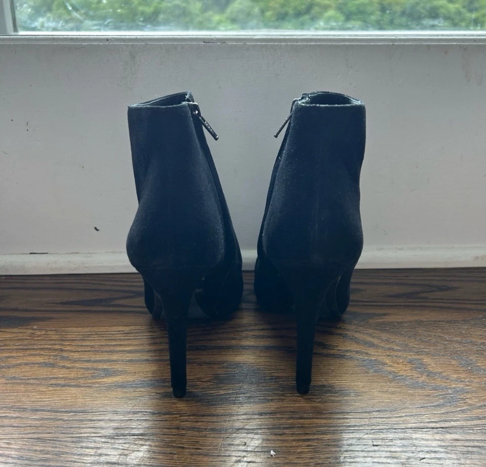 Botines Michael Kors Peep Toe tacón negro talla 6,5. Foto 4 de 4