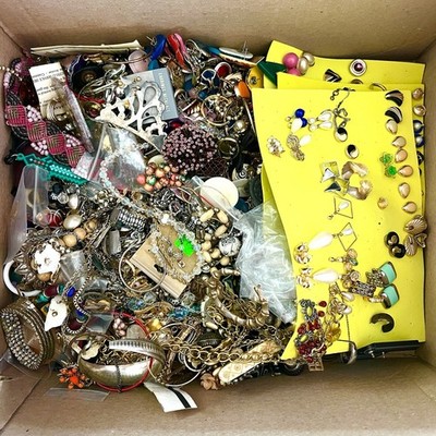 Huge Bulk Jewelry Lot Vintage to Now Earrings Necklaces Bracelets 500 Earrings