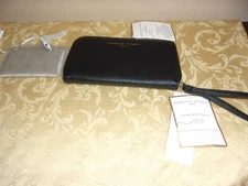 Adrienne Vittadini Zip Around Charging Wallet - Black Pebble - NEW With Tags