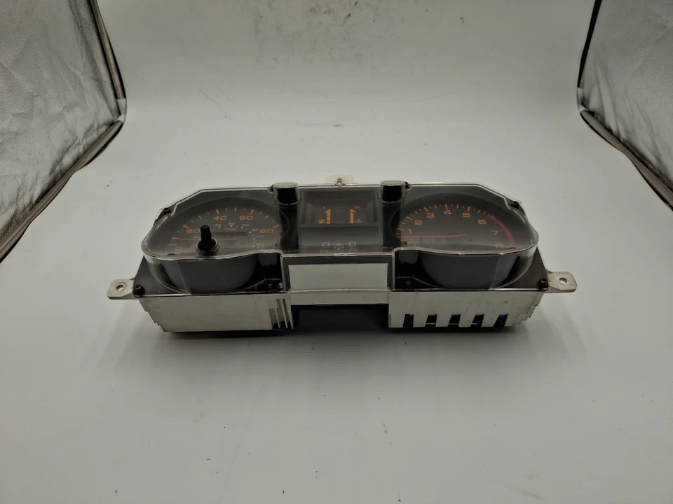 1994-1995 Mitsubishi Montero Speedometer Instrument Gauge Cluster OEM 202k - Image 2 of 4