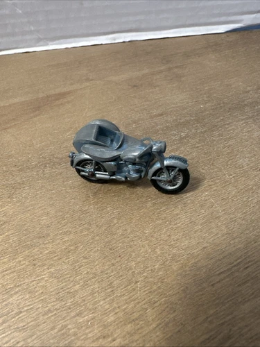 VINTAGE LESNEY MATCHBOX # 4 TRIUMPH MOTORCYCLE & SIDECAR