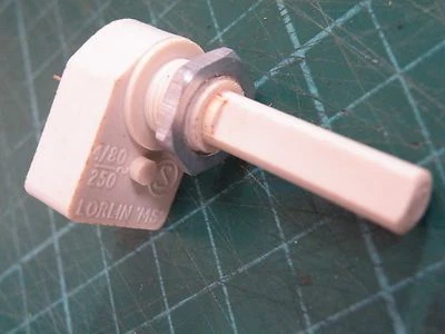 Lorlin Rotary Mains DPST on/off switch 4A 250Vac Max 1/4" Spindle D Flat 7g CC09