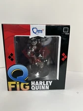 NIB Loot Crate Exclusive QMIX Batman HARLEY QUINN QFIG Figure (New in Box) DC