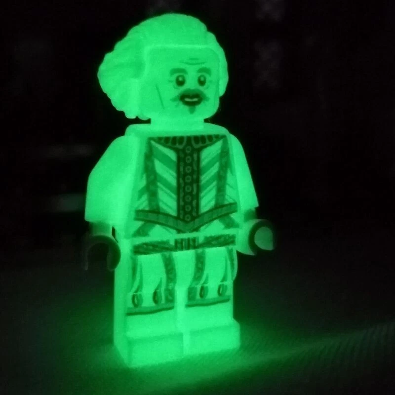LEGO Nearly Headless Nick Glow in the Dark MInifigure HP308