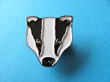 BADGER Head Pin badge. Wildlife.