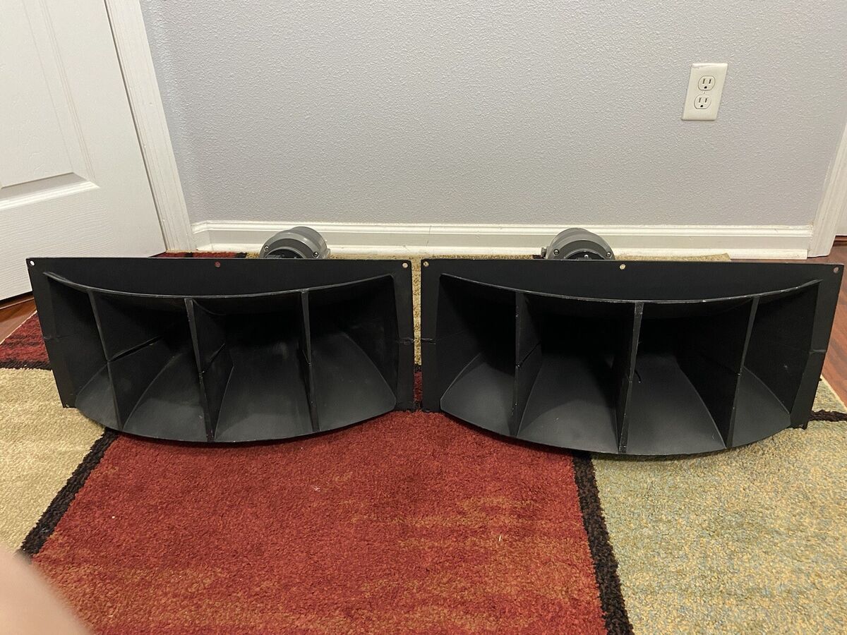 ALTEC 511 B HORN & 30447 - 30448 BRACKET & UNIVERSITY ID60B ALTEC 511 B HORN & 30447 - 30448 BRACKET & UNIVERSITY ID60B