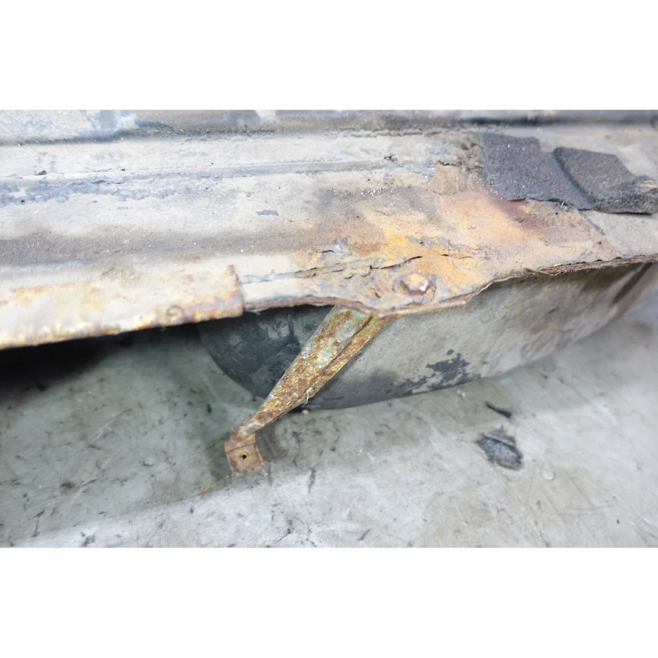 Поздняя модель металлического топливного бака 63 л 1988-1993 BMW E30 3-Series от оригинального производителя - Изображение 4 из 4