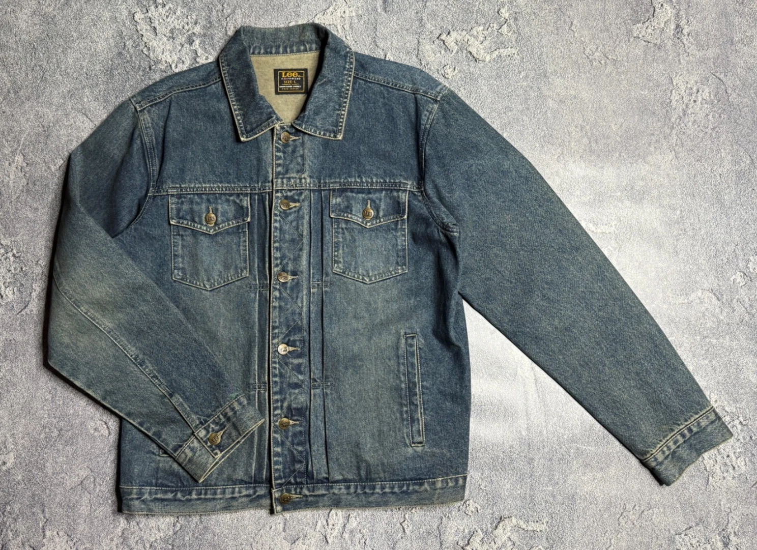 vintage Lee men's denim jacket L