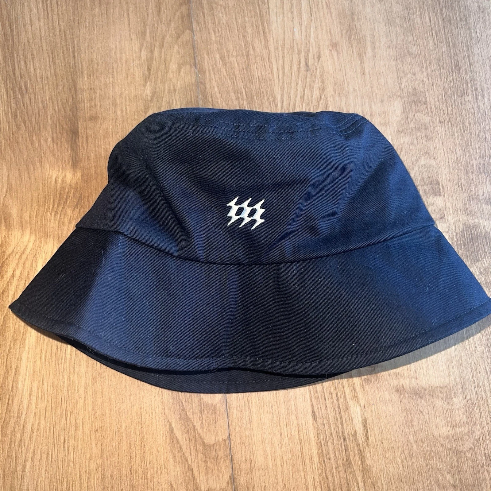 NWOT Vegan Tiger Black Bucket Hat, Cotton