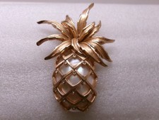 Boucher Pineapple Brooch MOP Shell Tiny Rhinestones Textured Gold Tone 3431P