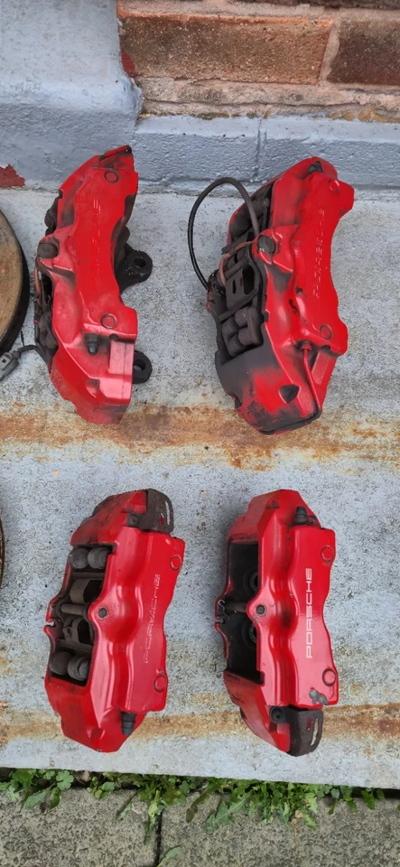 JUEGO PINZAS FRENO PORSCHE CAYENNE CON DISCOS 4.5 V8 GASOLINA 2005 TURBO 444HP Foto 3 de 4