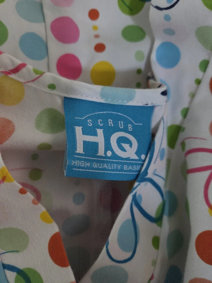 Scrub HQ SCRUB TOP Size L- Pastel Dots & Butterflies-Chest 24.5"/L 27" - Image 3 of 4