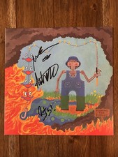 ‘King Gizzard & The Lizard Wizard’ Band Signed ‘Fishing For Fishies’ Vinyl Album