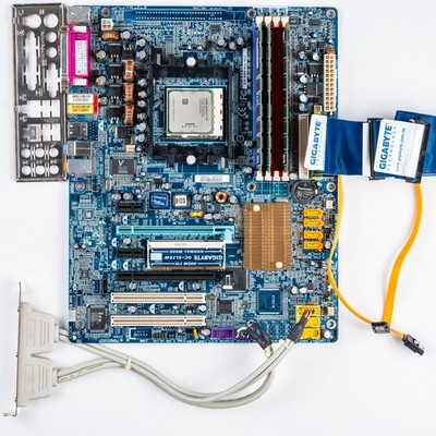 Gigabyte GA-K8N Pro-SLI nForce4 SLI Socket 939 ATX Motherboard DDR AMD Athlon 64