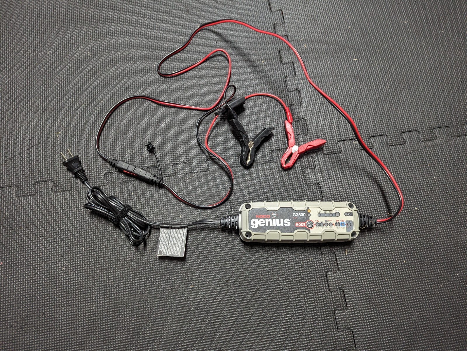 NOCO G3500 6V/12V 3.5 Amp Battery Charger and Maintainer สำนักงาน