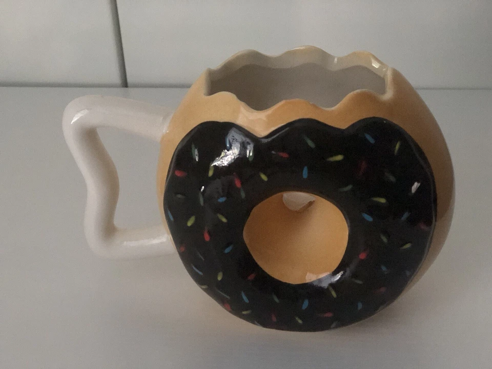 Taza de café donut de chocolate taza con forma de donut espolvorea taza de novedad diversión única Foto 4 de 4