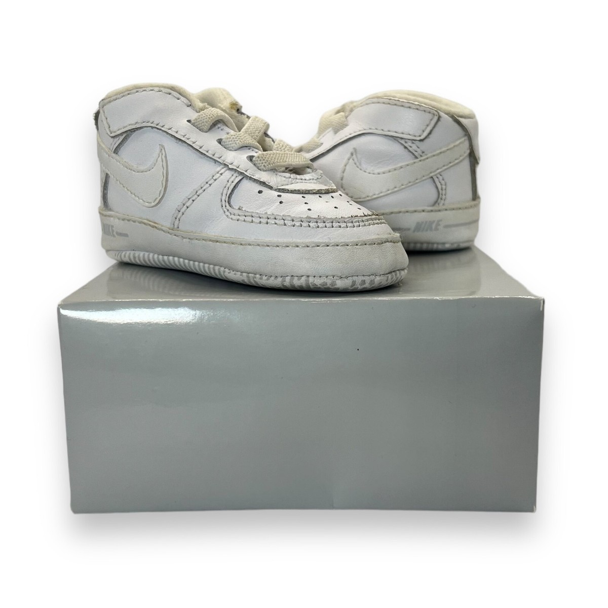 Low Air Force Infant Size White, 6) Nike Air Force Low Junior Kids