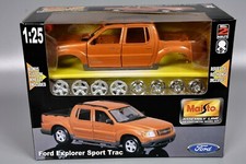 Maisto Ford Explorer Sport Trac Double Cab Pick-Up, Assembly Line Model Kit