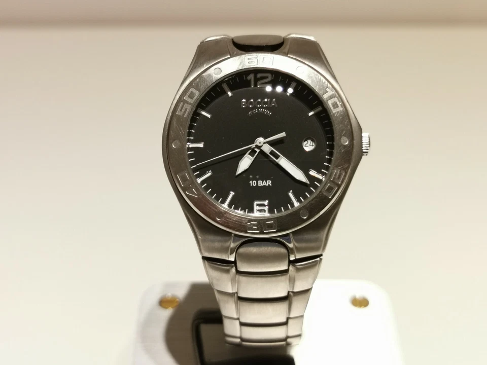 RELOJ RETRO HERMOSO DEPORTIVO 10 BAR TODO TITANIO CUARZO HOMBRE "BOCCIA" Foto 3 de 4