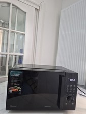 Hisense H25MOBS7HUK Microwave Oven 900W Black, 25L, Freestanding LED Display