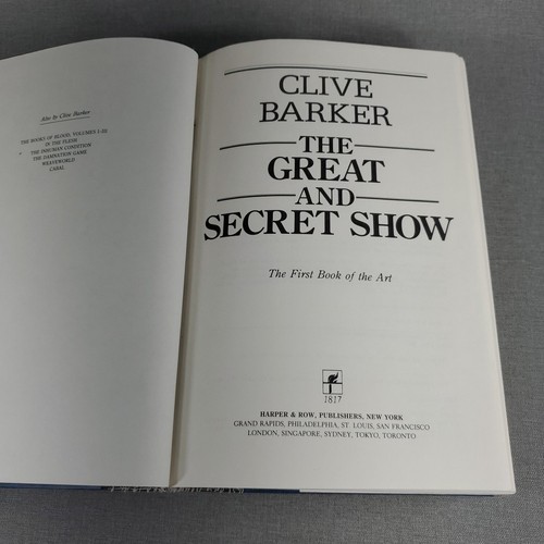 The Great and Secret Show by Clive Barker 1989 Hardcover Book HCDJ 1st Edition - Picture 8 of 10