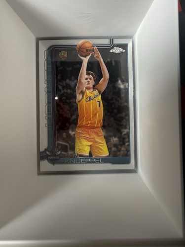 NEW 2025-26 Topps Chrome Update Kon Knueppel Hornets RC 🔥