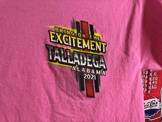 Camiseta Talladega Alabama Bring On The Excitement 2021 para mujer talla XL Foto 2 de 4
