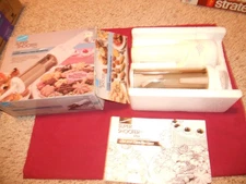 Proctor Silex Super Shooter Plus Cookie Press & Food Decorator Works 6 Discs Box