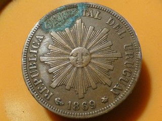 URUGUAY 1 CENTESIMO 1869 A RARE & BELLE QUALITE TTB ! (TACHEE)