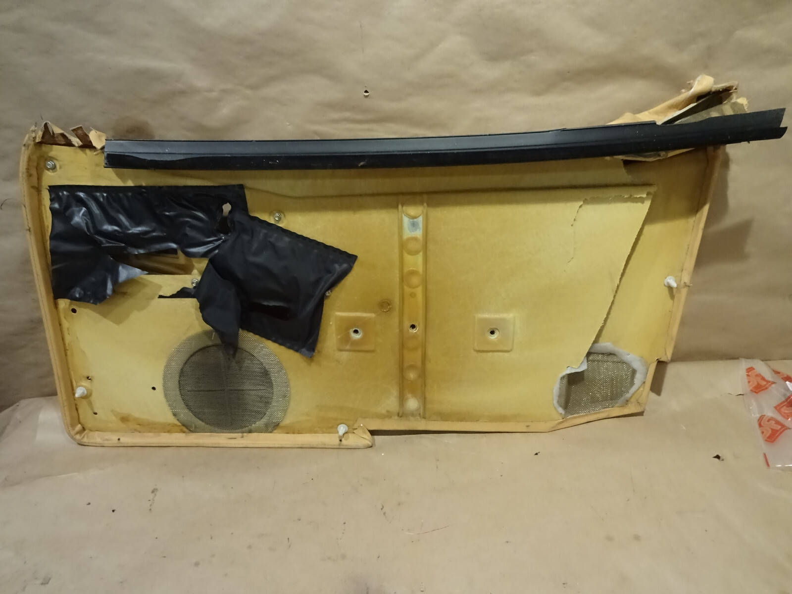 Ferrari 355 2.7, 5.2 - LH Interior Door Panel DAMAGED- P/N 63521405