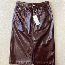 BNWT Ladies M&S Dark Red Faux Leather Wet Look Skirt Size 6 R (444B)