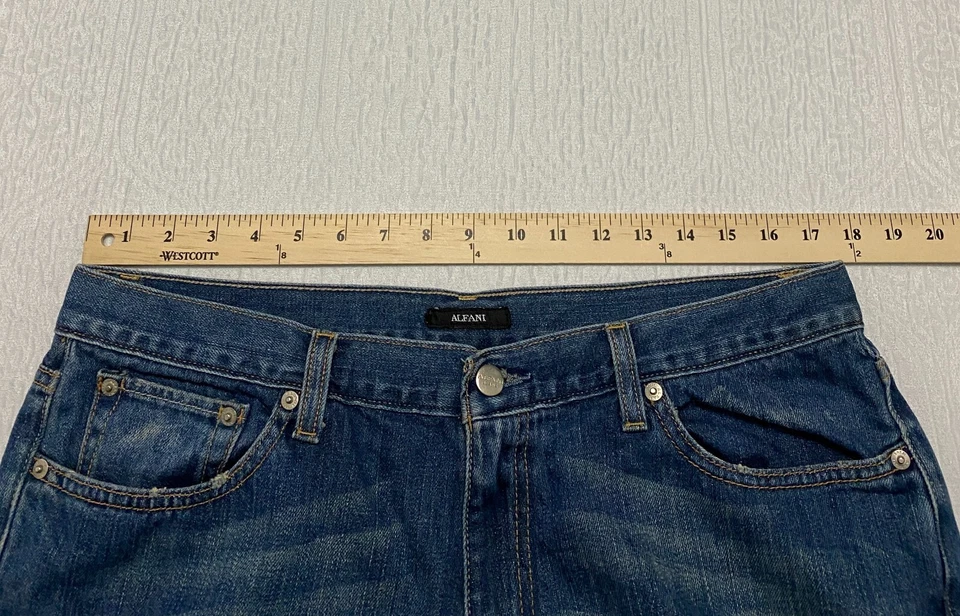 Pantalones de mezclilla Alfani Bootcut para hombre talla 34x32 azul desteñido bigotes Foto 3 de 4