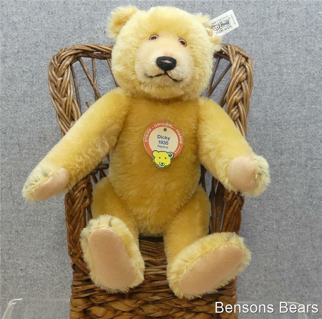 steiff dicky bear