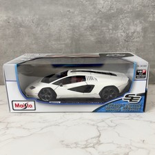 MAISTO Lamborghini Countach LPI 800-4 1:18 Scale Diecast Model Car