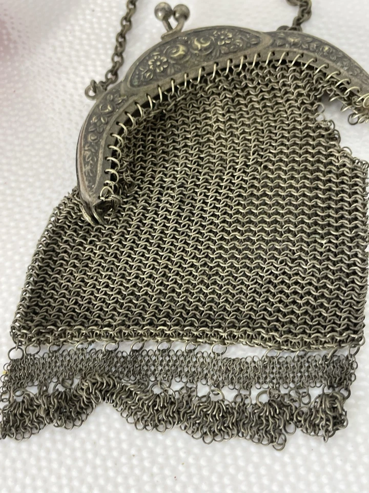 Lote de 3 bolsas de troca com miçangas/corrente diversas veja fotos desgaste/manchas - Imagem 3 de 4