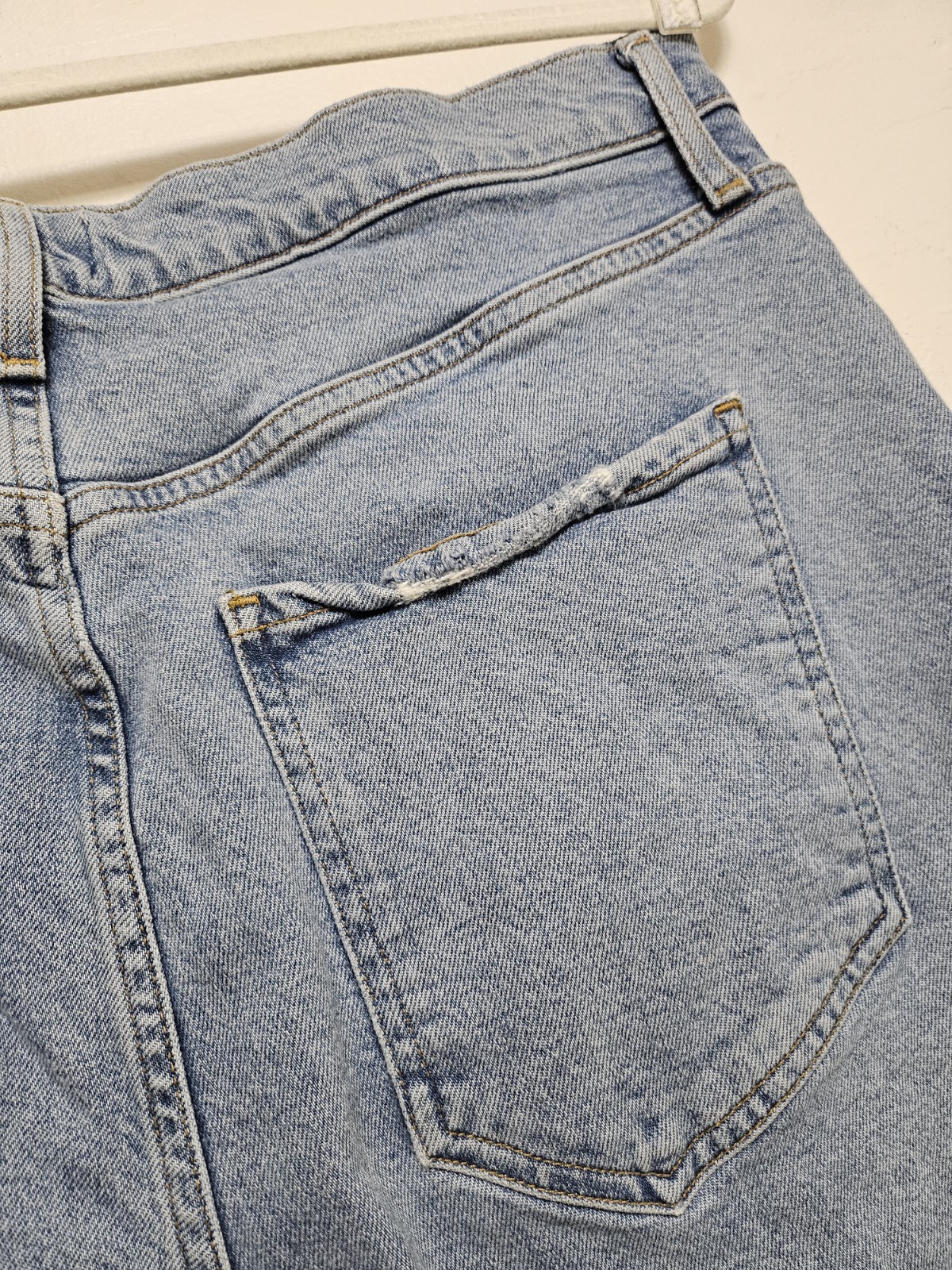 Agolde Riley High Rise Straight Crop Style A056-1255 Sz 31 Blue Button Fly