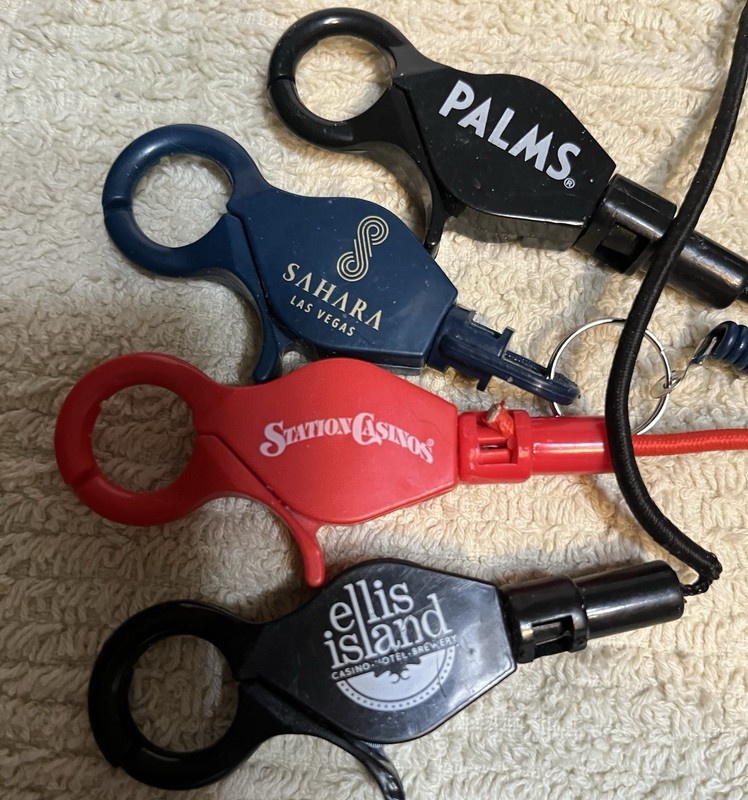 lot of 4 bungees,Ellis Island,Sahara, Palms and Stations CSinos