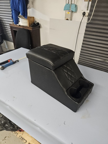 LAND ROVER DEFENDER CUBBY BOX CENTRE STORAGE TECHNO STYLE & CUP HOLDER - Bild 16 von 21
