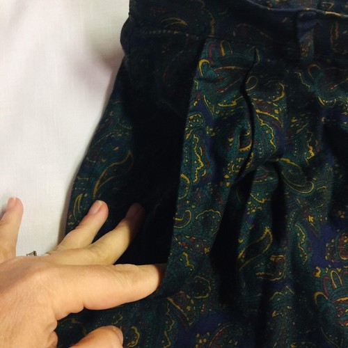 Pantaloncini vintage Paisley vita alta plissettati eleganti gamba larga taglia 8 - Foto 6 di 9