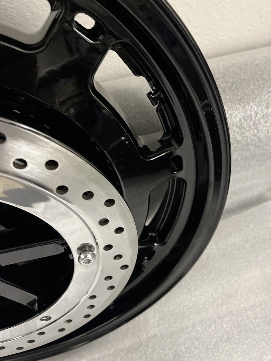 HONDA 1988 -2000 GL1500 GOLDWING front BLACK WHEEL 44650-MW5 HONDA 1988 -2000 GL1500 GOLDWING front BLACK WHEEL 44650-MW5