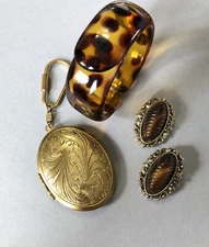 Estate Jewelry Lot: Gold Tone 1928 Mirror Tortoise Shell Bracelet Earrings (2F)