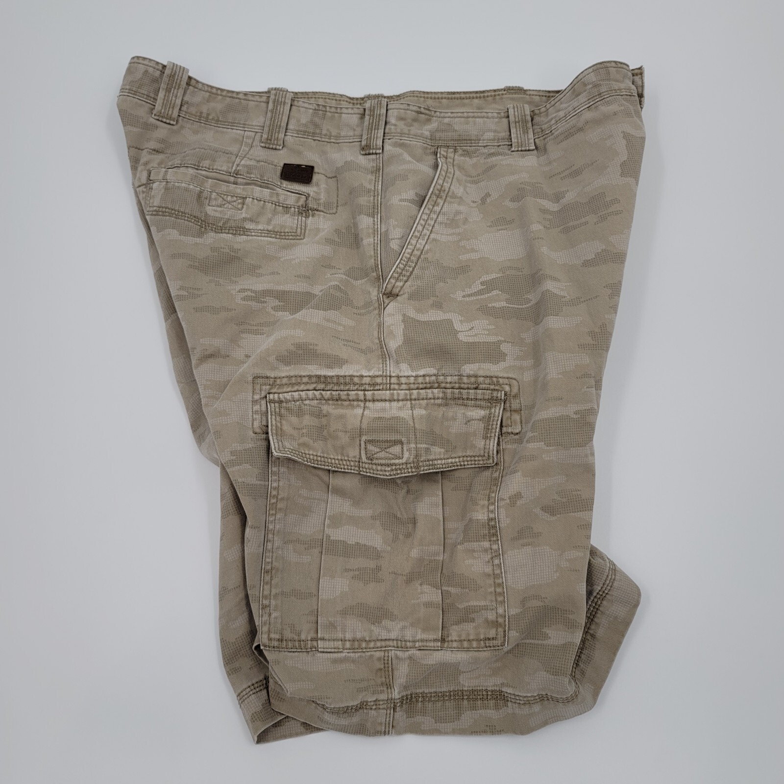 Купить IZOD Cargo Shorts 38 Tan Camo 