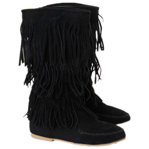 boots with tassels