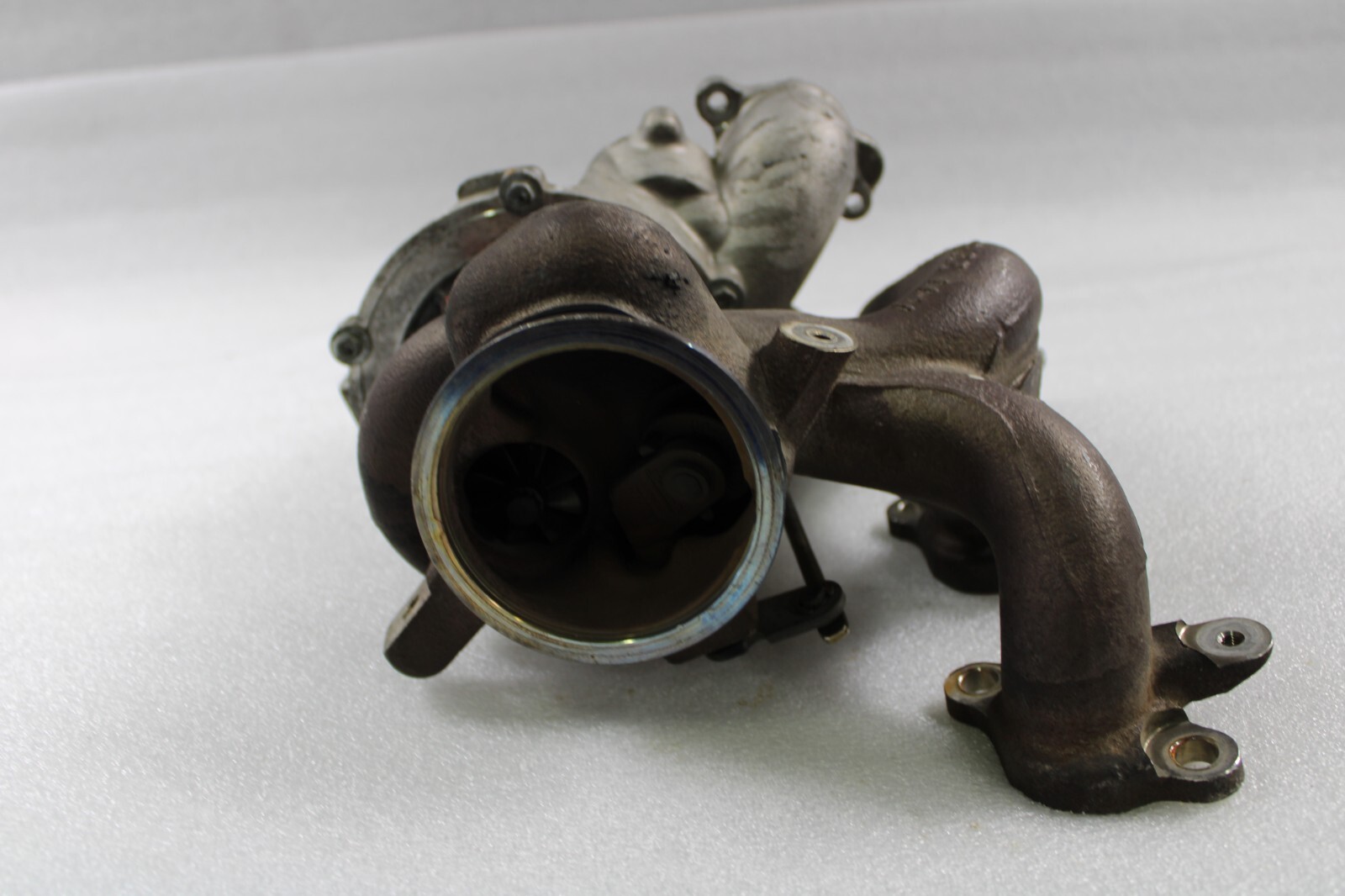 2014 Maserati Quattroporte, LH, Exhaust Manifold w/ Turbo, Used, P/N 302370
