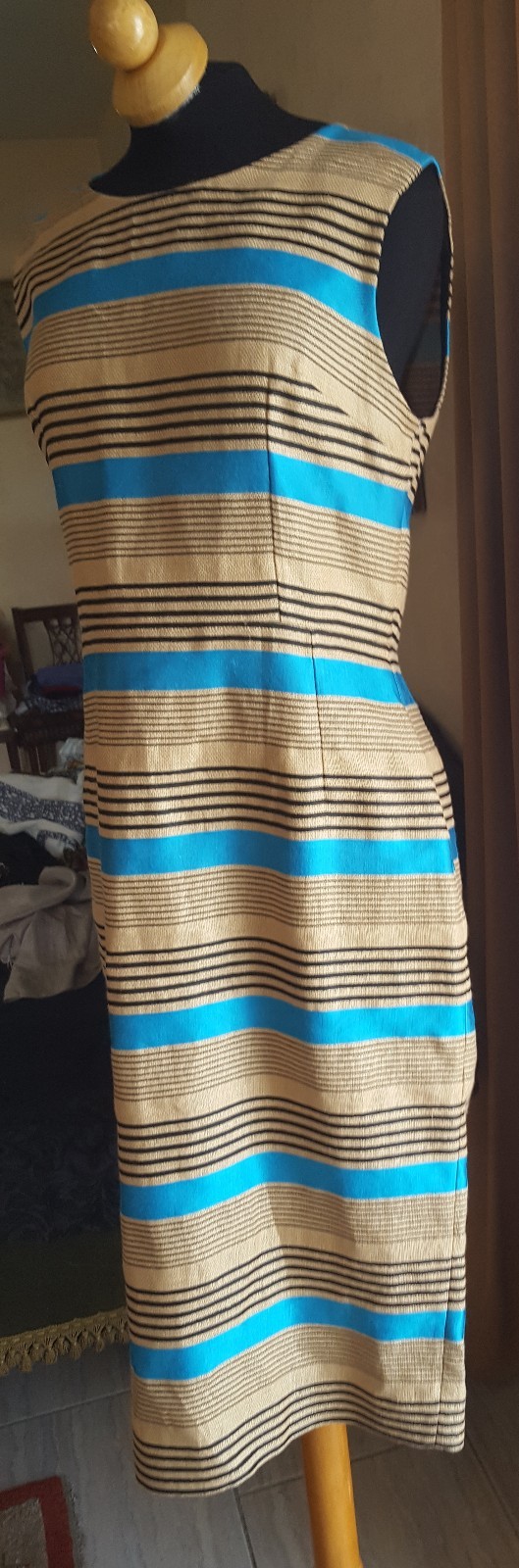 Picture 1 of 10