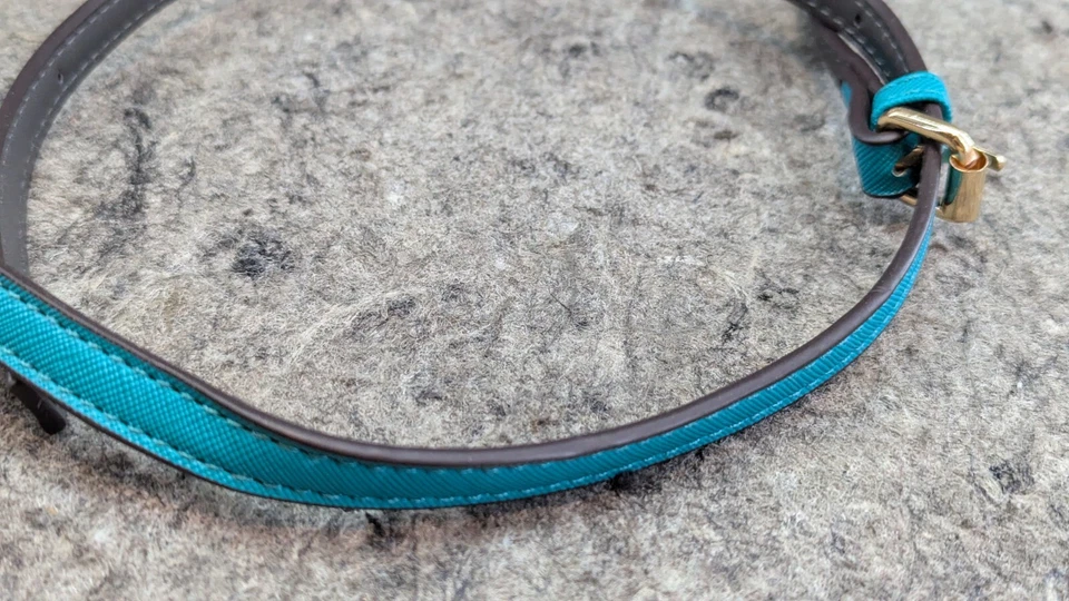 Bolso Bandolera Cartera Nicole Lee U.S.A. "Fall in Love Everyday" Emily in Paris Foto 3 de 4