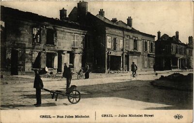 Old postcard AK Militaire CREIL - Rue Jules Michelet (362294)