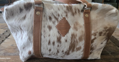Myra Bag Western Duffle Animal Print White/Brown Zip, Detachable Strap