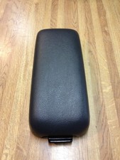 Console Armrest Chevrolet Cavalier Pontiac Sunfire 2000 2001 2002 2003 2004 2005 Console Armrest Chevrolet Cavalier Pontiac Sunfire 2000 2001 2002 2003 2004 2005