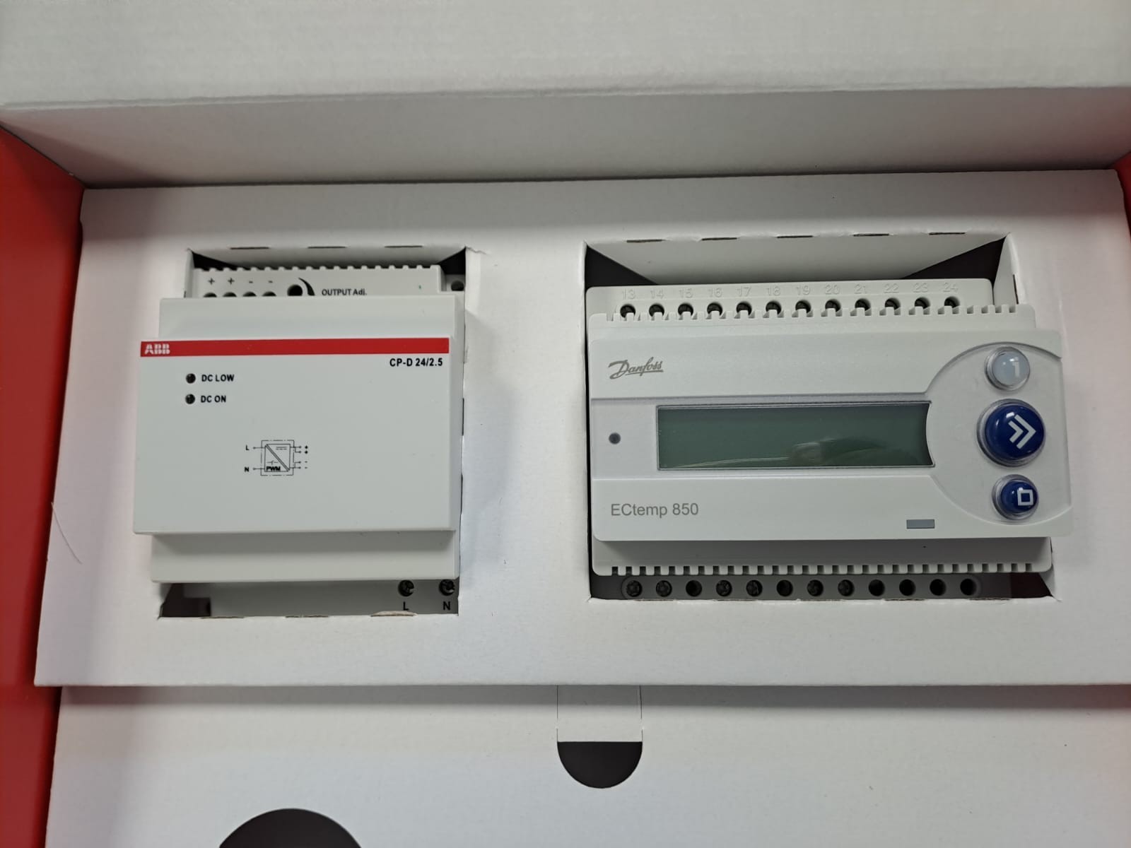 Régulateur Danfoss ECtemp 850 IV pour système de déneigement automatique